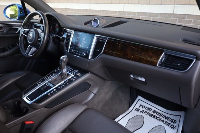 2017 Porsche Macan S - 23045915 - 32