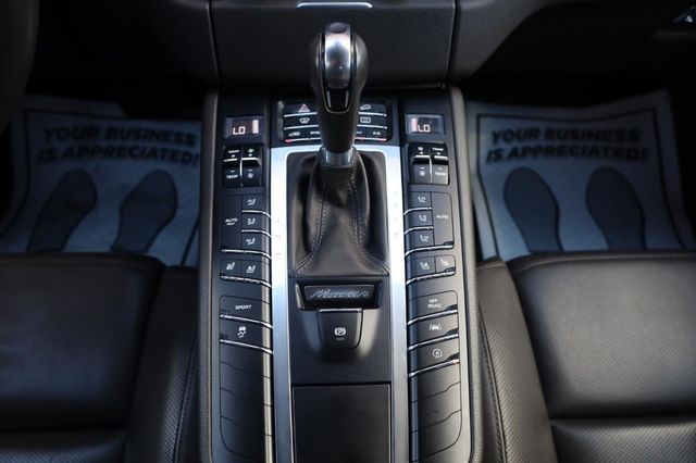 2017 Porsche Macan S - 23045915 - 48