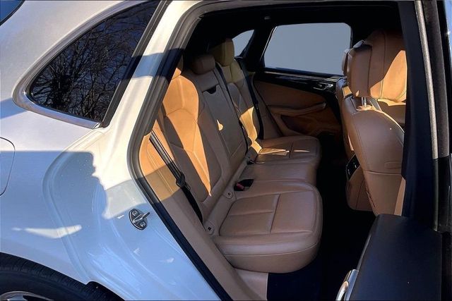 2017 Porsche Macan S - 22962241 - 14