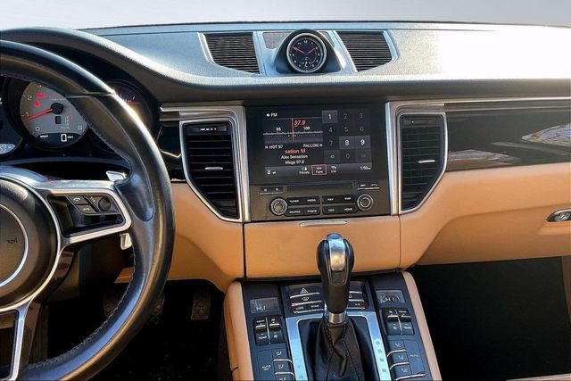 2017 Porsche Macan S - 22962241 - 24