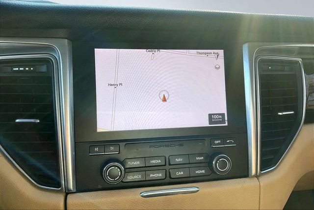 2017 Porsche Macan S - 22962241 - 26