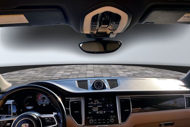 2017 Porsche Macan S - 22962241 - 34