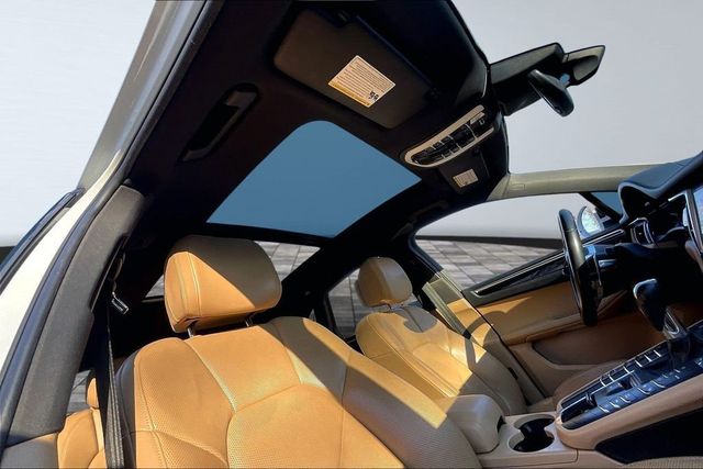 2017 Porsche Macan S - 22962241 - 35