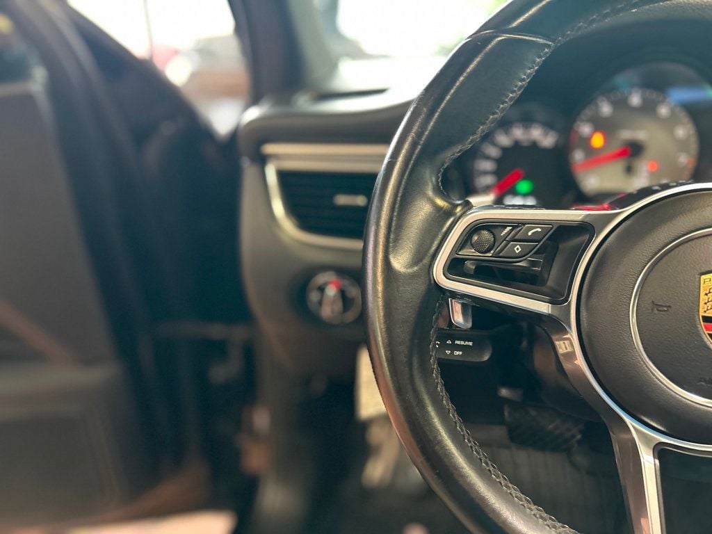 2017 Porsche Macan S AWD - 22886724 - 20