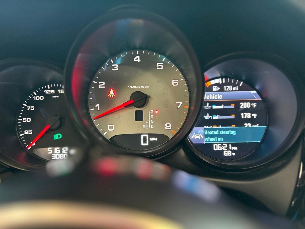 2017 Porsche Macan S AWD - 22886724 - 24