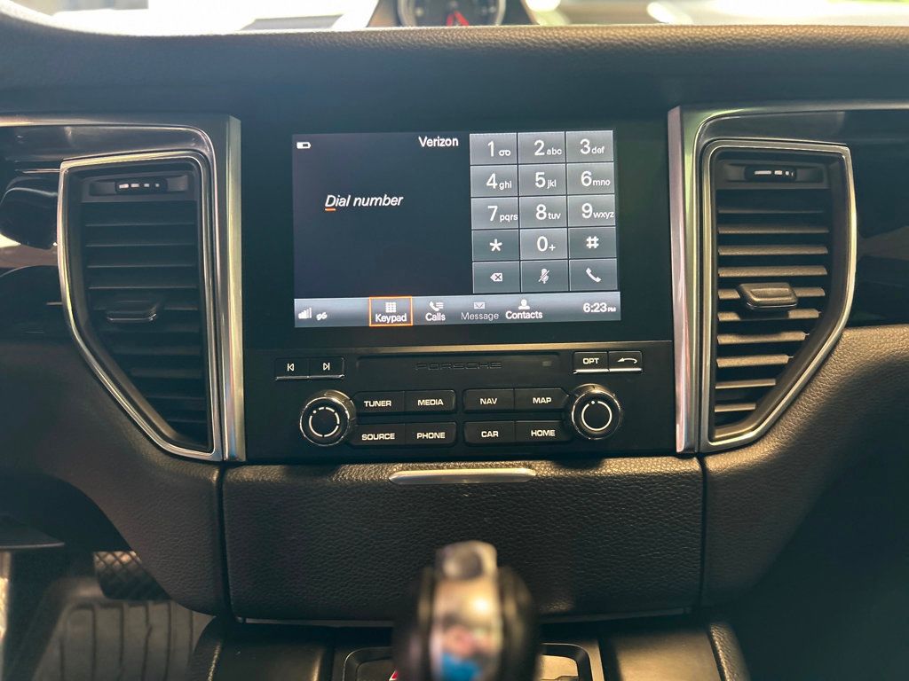 2017 Porsche Macan S AWD - 22886724 - 28