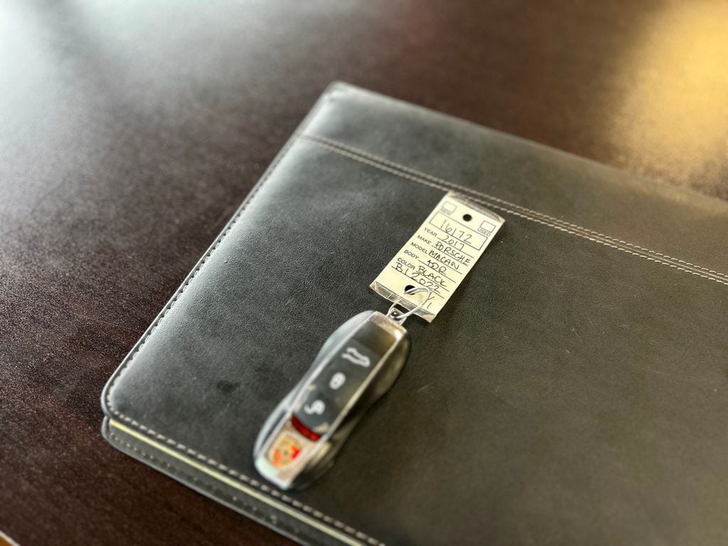 2017 Porsche Macan S AWD - 22886724 - 31