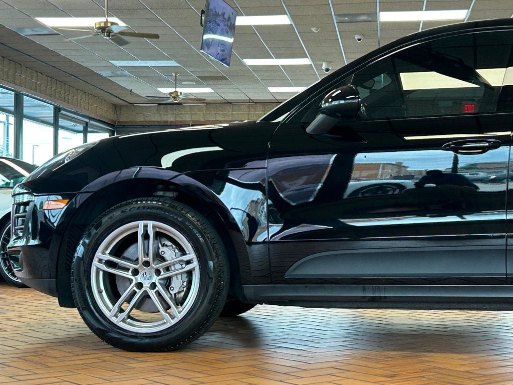 2017 Porsche Macan S AWD - 22886724 - 3