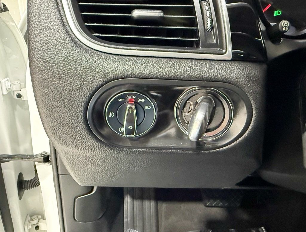 2017 Porsche Macan S AWD - 22947216 - 18