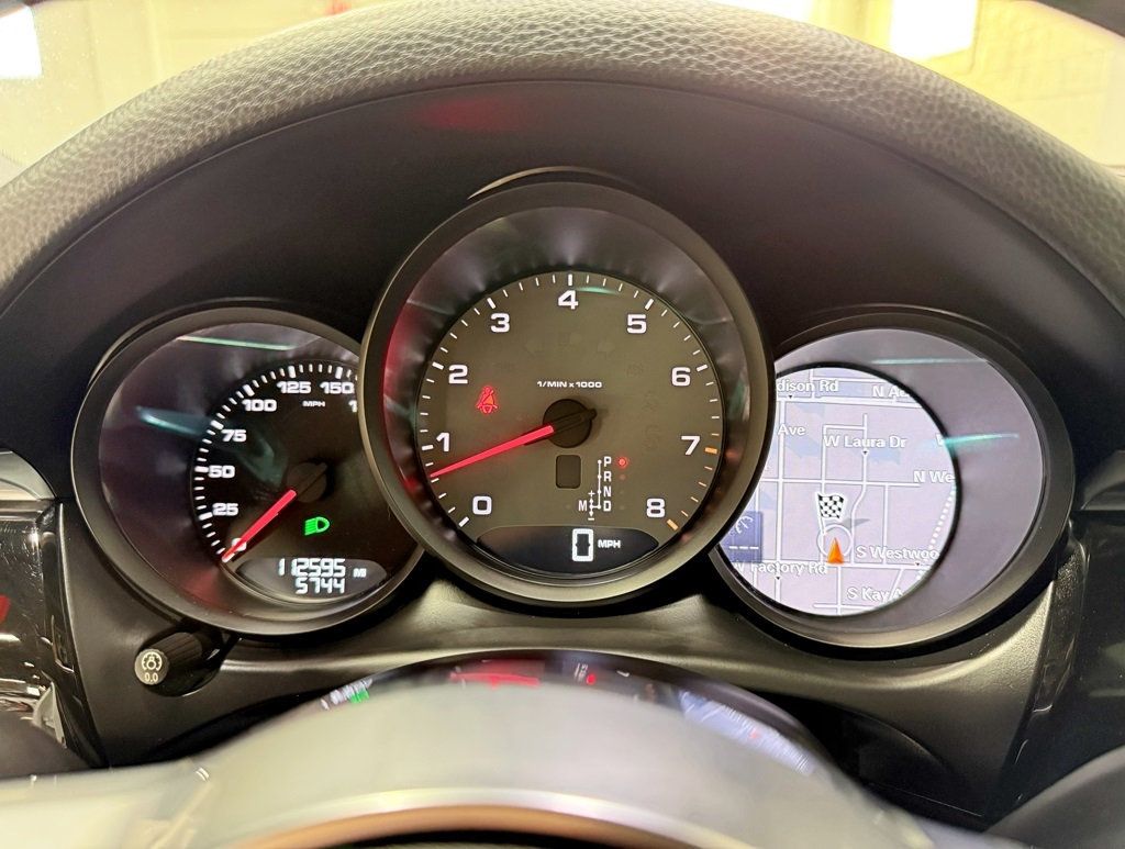 2017 Porsche Macan S AWD - 22947216 - 19