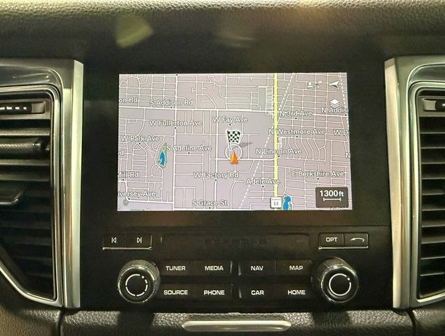 2017 Porsche Macan S AWD - 22947216 - 24