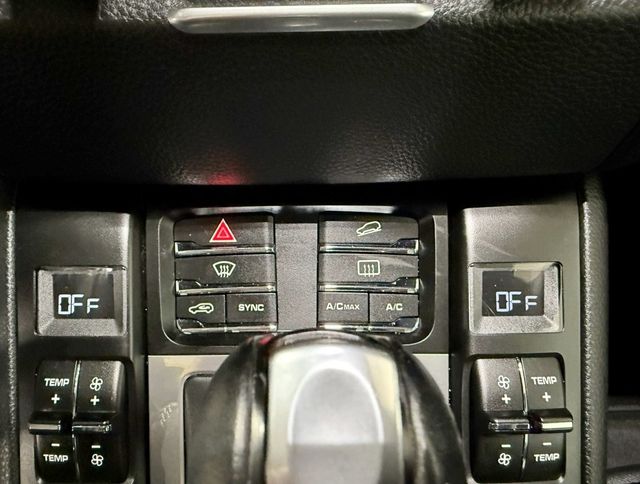 2017 Porsche Macan S AWD - 22947216 - 31