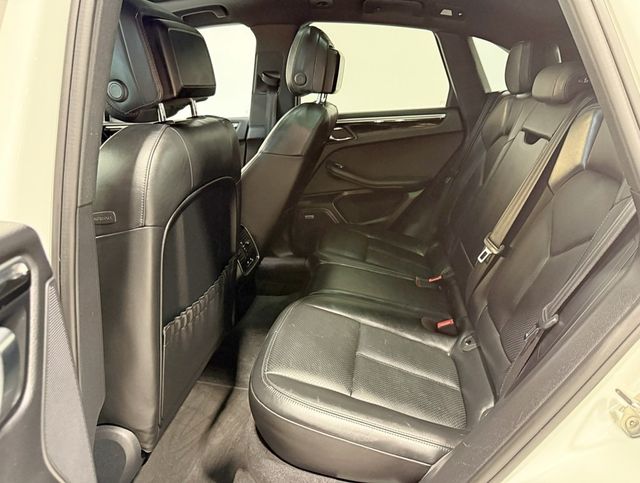 2017 Porsche Macan S AWD - 22947216 - 46