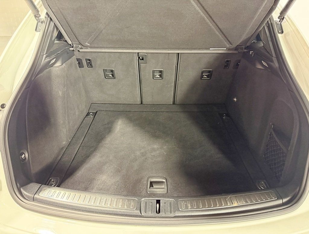 2017 Porsche Macan S AWD - 22947216 - 52