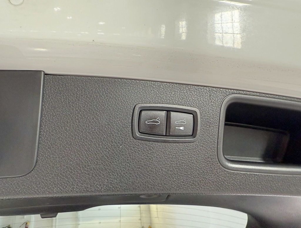 2017 Porsche Macan S AWD - 22947216 - 55