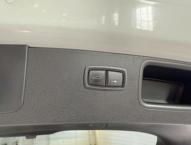 2017 Porsche Macan S AWD - 22947216 - 55