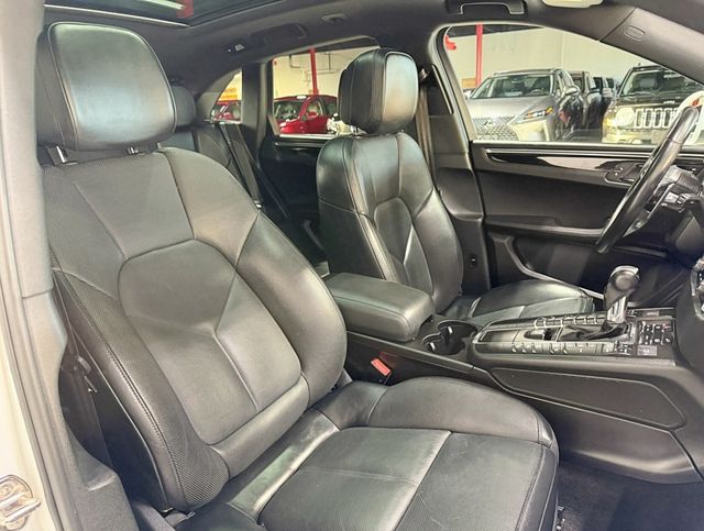 2017 Porsche Macan S AWD - 22947216 - 62