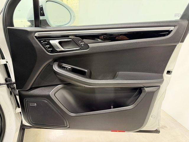 2017 Porsche Macan S AWD - 22947216 - 64