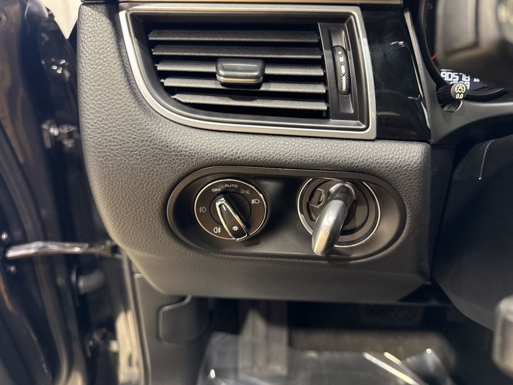 2017 Porsche Macan S AWD - 22982538 - 18