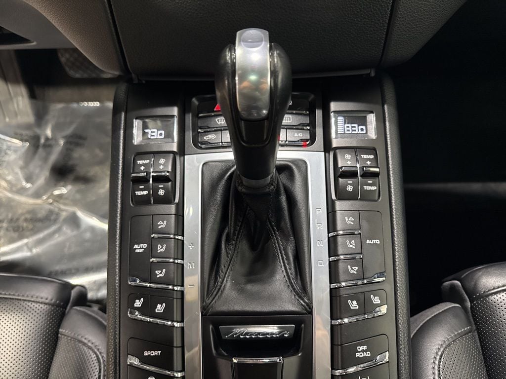2017 Porsche Macan S AWD - 22982538 - 23