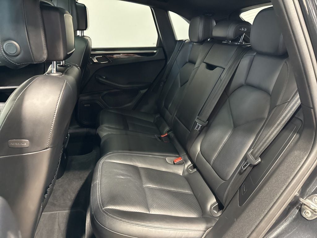 2017 Porsche Macan S AWD - 22982538 - 36