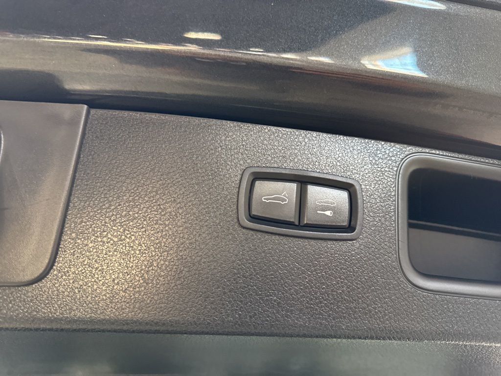 2017 Porsche Macan S AWD - 22982538 - 41