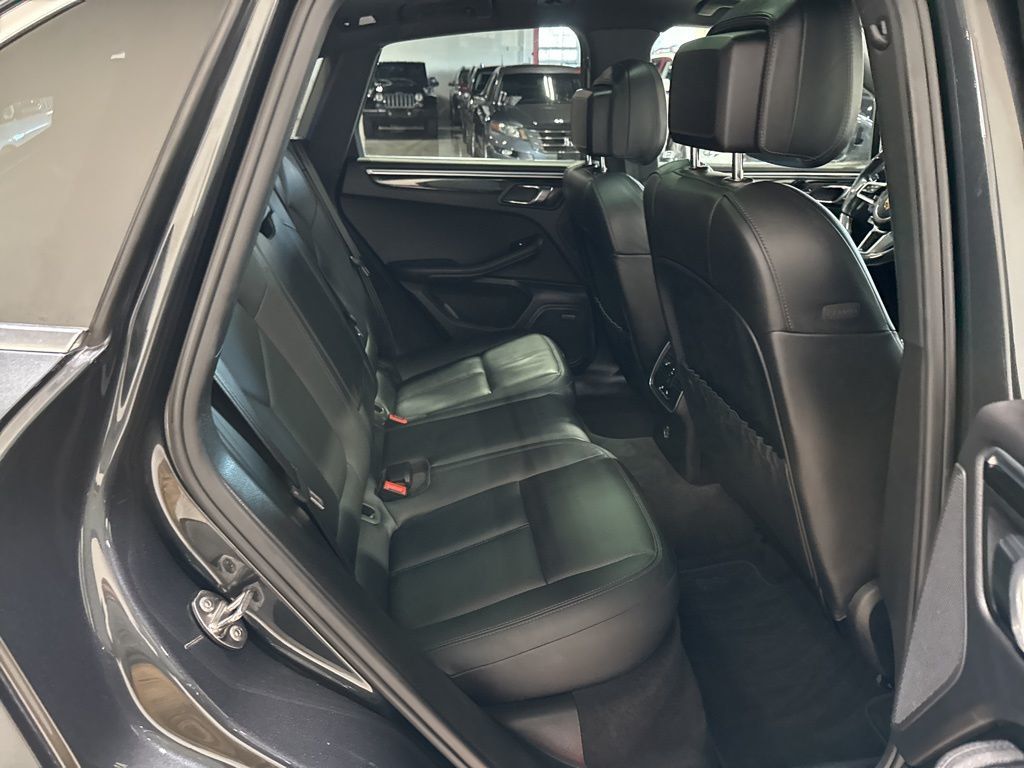 2017 Porsche Macan S AWD - 22982538 - 42