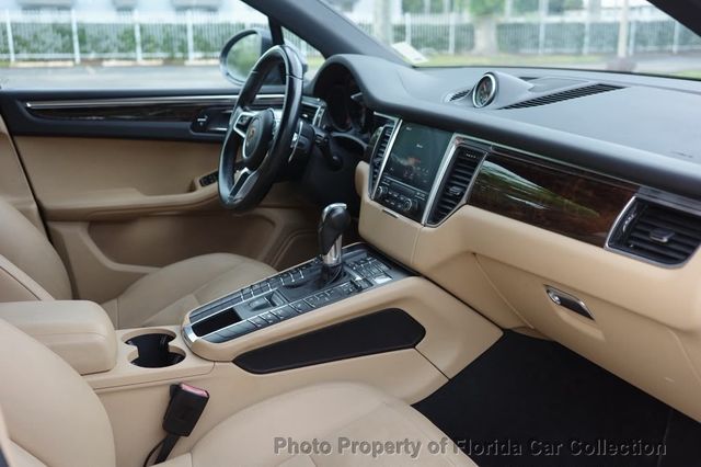 2017 Porsche Macan S AWD - 23072115 - 10