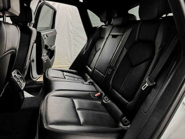 2017 Porsche Macan S AWD - 22947600 - 9