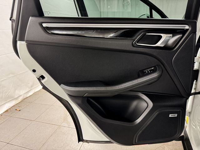 2017 Porsche Macan S AWD - 22947600 - 15