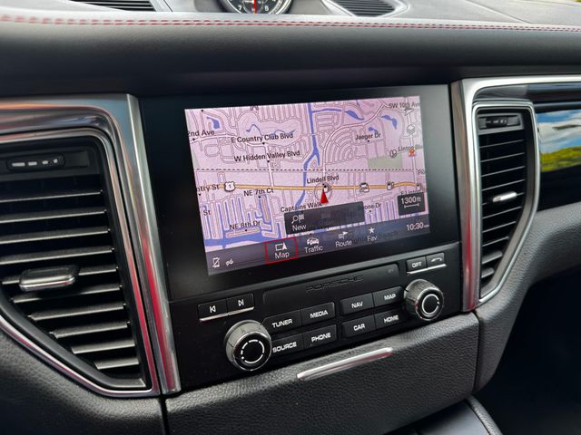 2017 Porsche Macan S AWD - 22942373 - 7