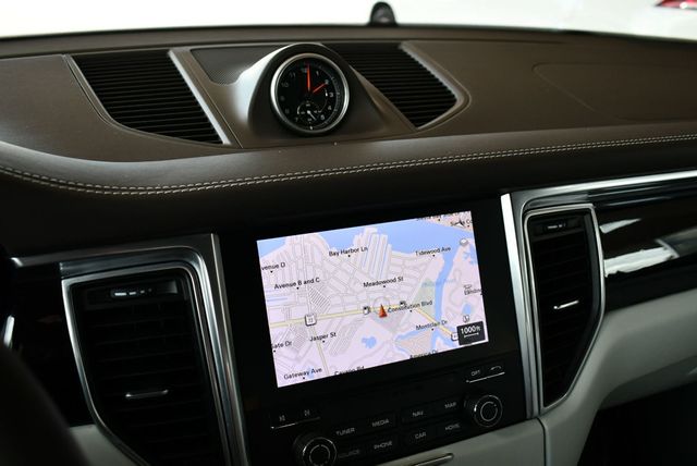 2017 Porsche Macan S AWD SUV W/Premium Package Plus - 22902235 - 12