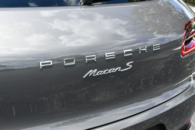 2017 Porsche Macan S AWD SUV W/Premium Package Plus - 22902235 - 38