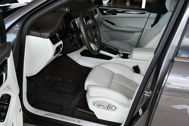 2017 Porsche Macan S AWD SUV W/Premium Package Plus - 22902235 - 42