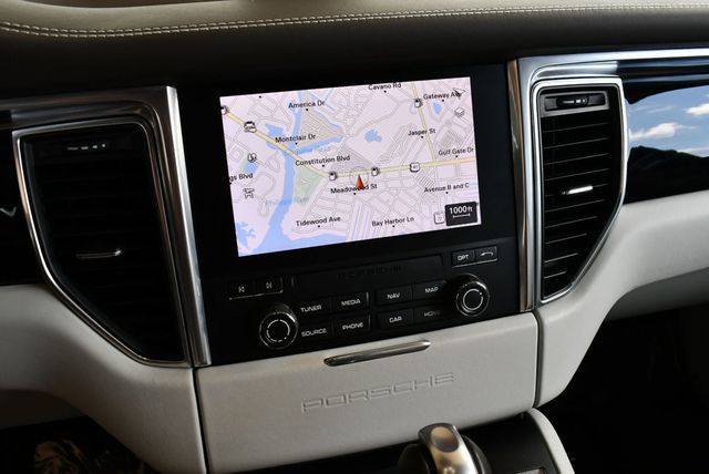 2017 Porsche Macan S AWD SUV W/Premium Package Plus - 22902235 - 49