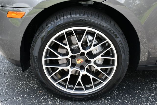 2017 Porsche Macan S AWD SUV W/Premium Package Plus - 22902235 - 57