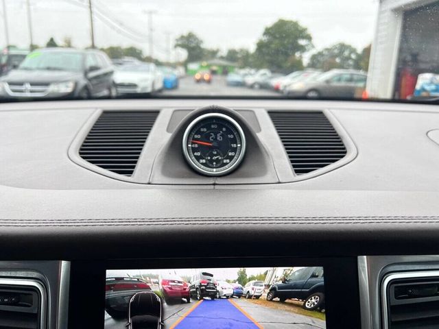 2017 Porsche Macan TURBO - 22959345 - 24