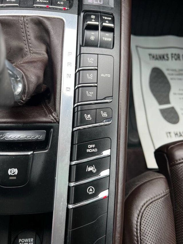 2017 Porsche Macan TURBO - 22959345 - 29