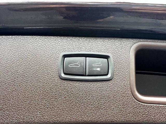 2017 Porsche Macan TURBO - 22959345 - 30