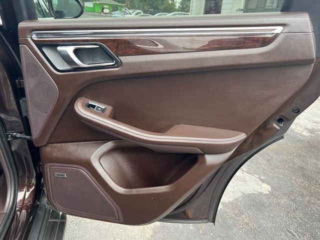 2017 Porsche Macan TURBO - 22959345 - 34