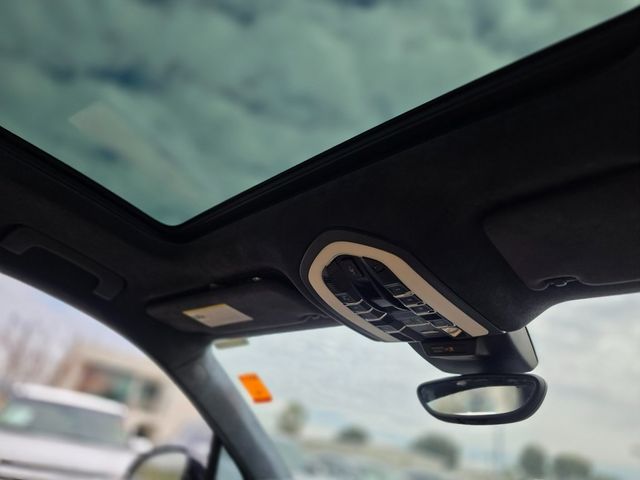 2017 Porsche Macan Turbo - 22975161 - 9