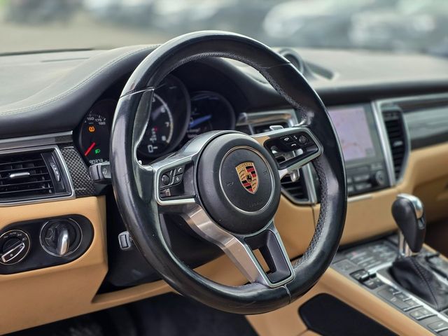 2017 Porsche Macan Turbo - 22975161 - 12