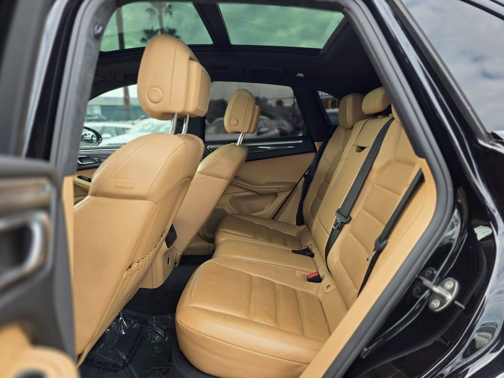 2017 Porsche Macan Turbo - 22975161 - 15