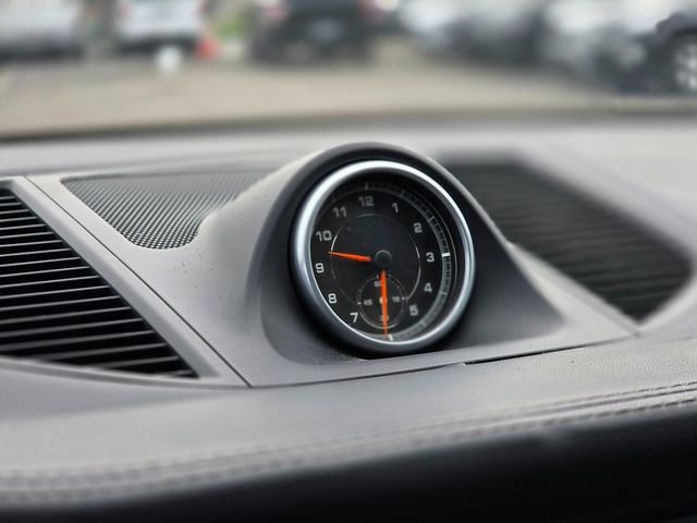 2017 Porsche Macan Turbo - 22975161 - 24