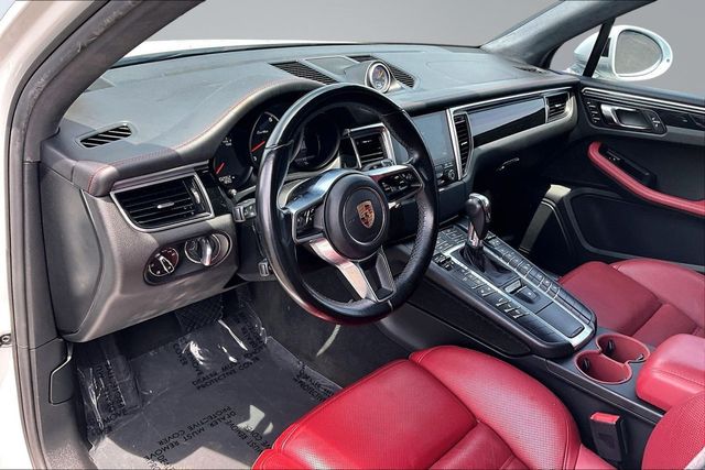 2017 Porsche Macan Turbo - 23038410 - 10