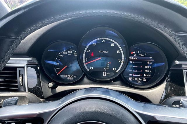 2017 Porsche Macan Turbo - 23038410 - 21
