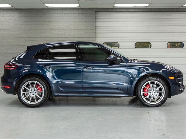 2017 Porsche Macan Turbo AWD - 23018653 - 2
