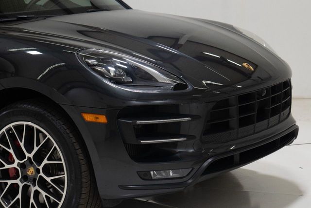2017 Porsche Macan Turbo AWD w/Performance Pkg - 22223229 - 11