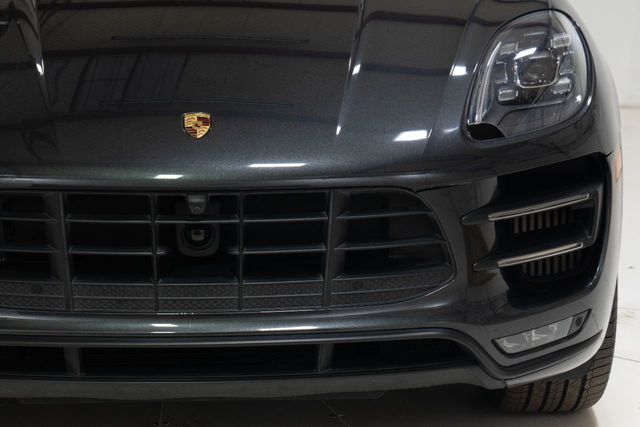 2017 Porsche Macan Turbo AWD w/Performance Pkg - 22223229 - 13