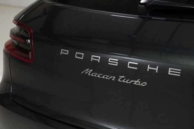 2017 Porsche Macan Turbo AWD w/Performance Pkg - 22223229 - 18